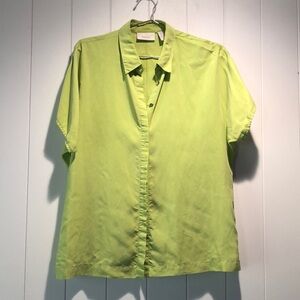 Chicos lime green shirt sleeve covered buttons panel soft silk like fabric 0
